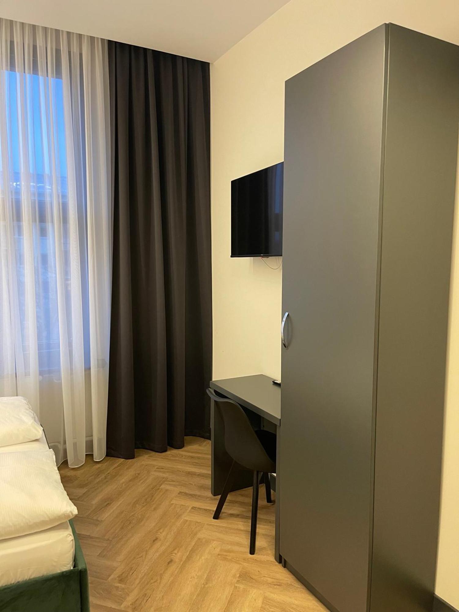 Motel Blue Messe เบอร์ลิน ภายนอก รูปภาพ