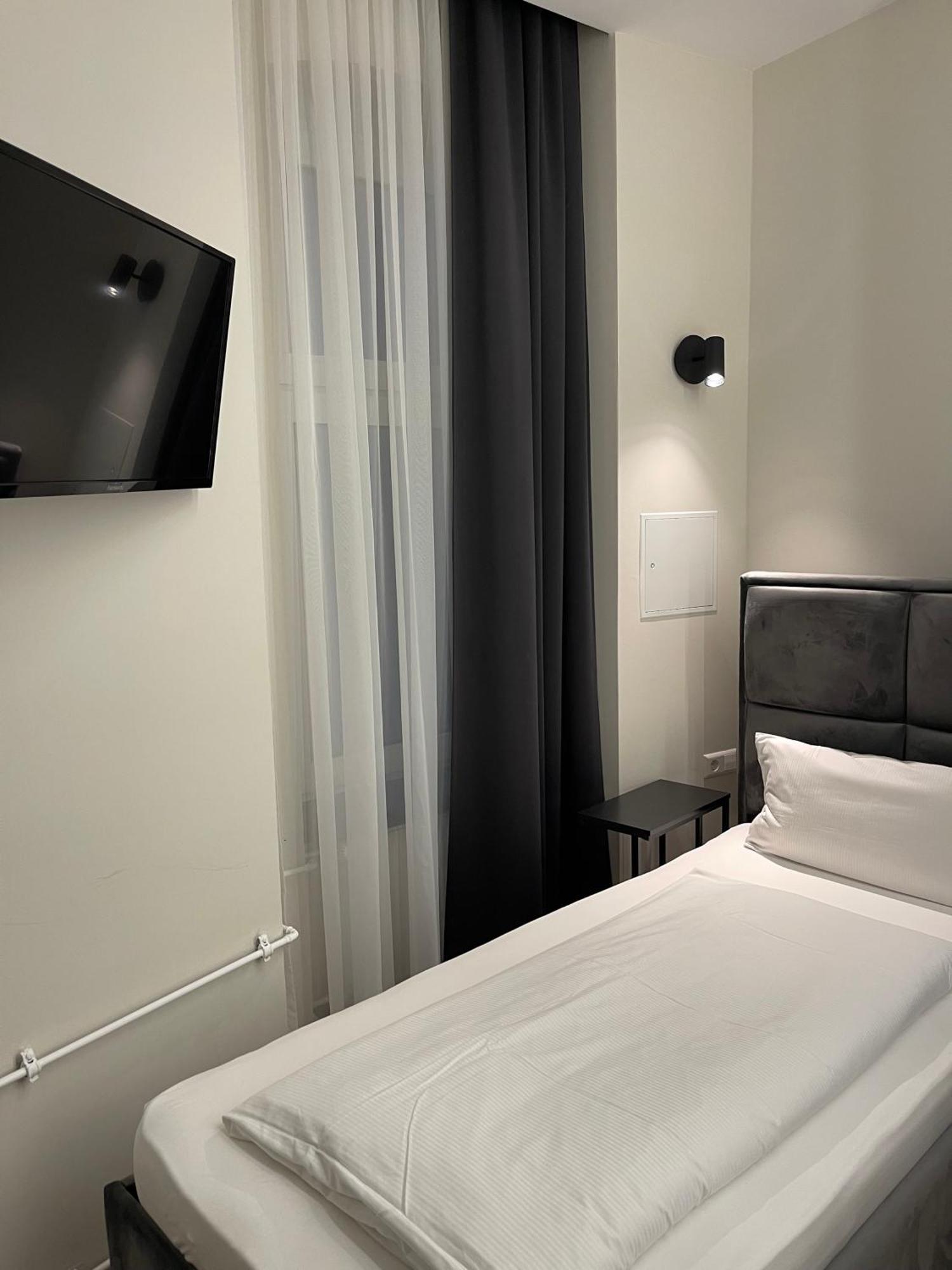 Motel Blue Messe เบอร์ลิน ภายนอก รูปภาพ
